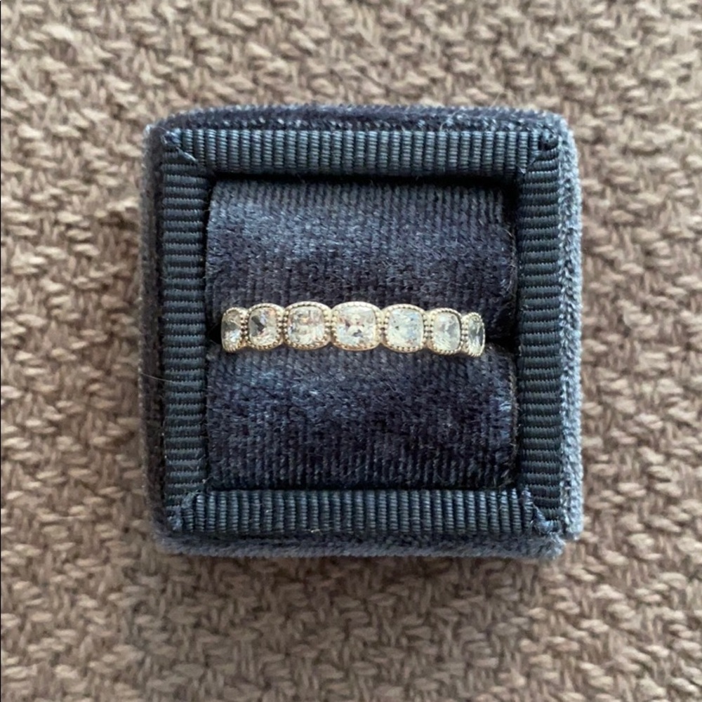 Pandora Ring
